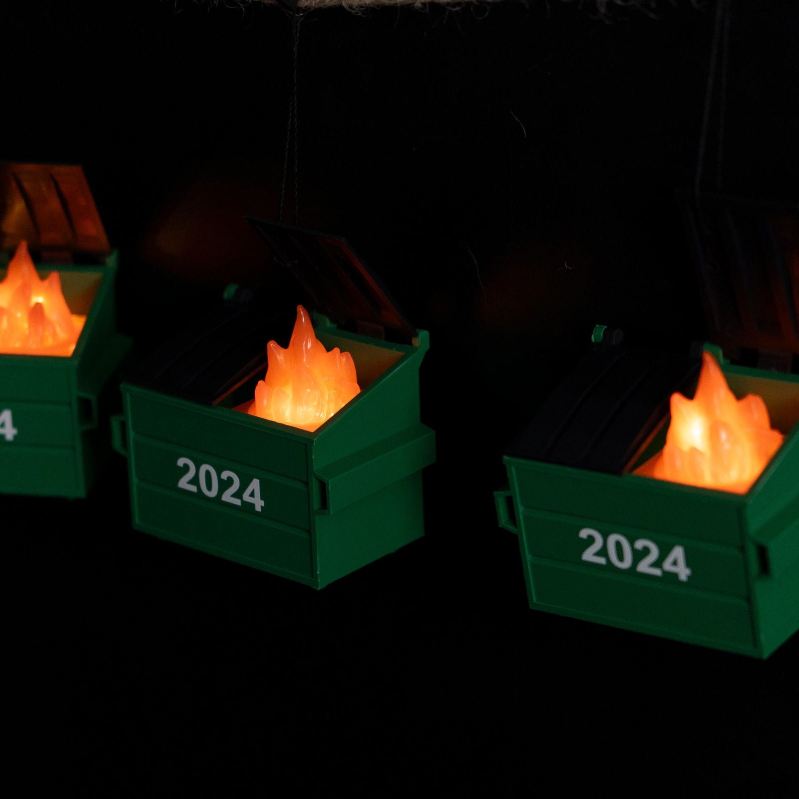 Dumpster Fire Ornament LED, Christmas 2024 - 19Gifts