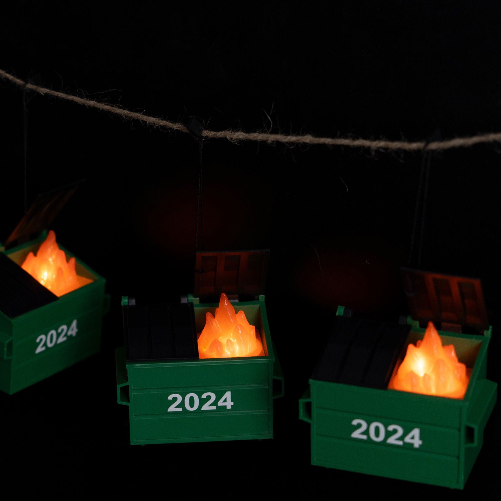 Dumpster Fire Ornament LED, Christmas 2024 - 19Gifts