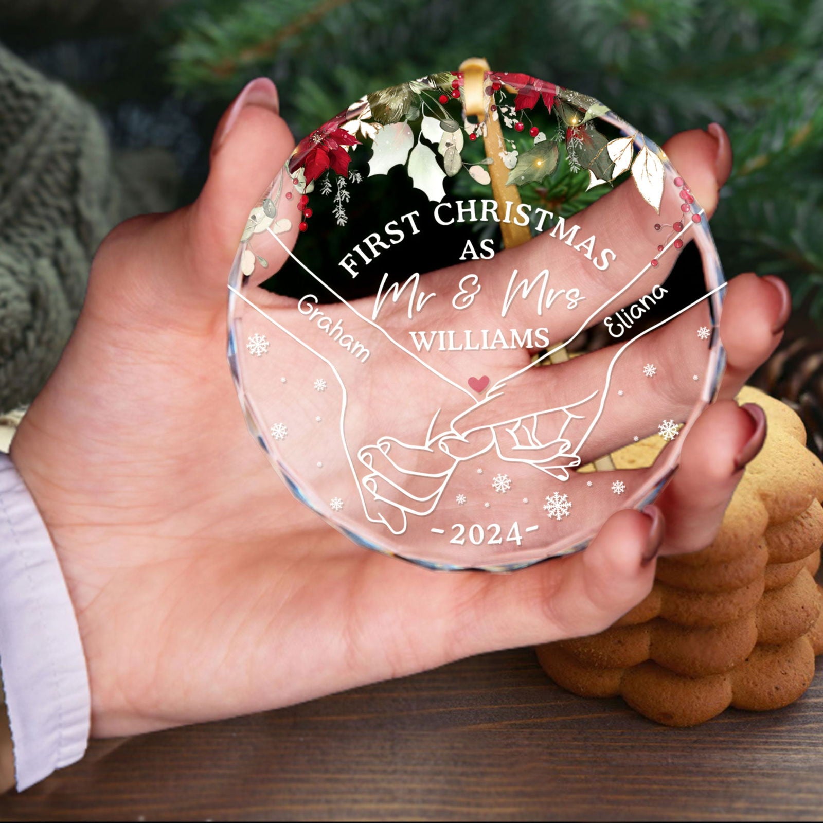 Holding Hands First Christmas Couple Gift, Personalized Circle Glass Ornament GX08 - 19Gifts