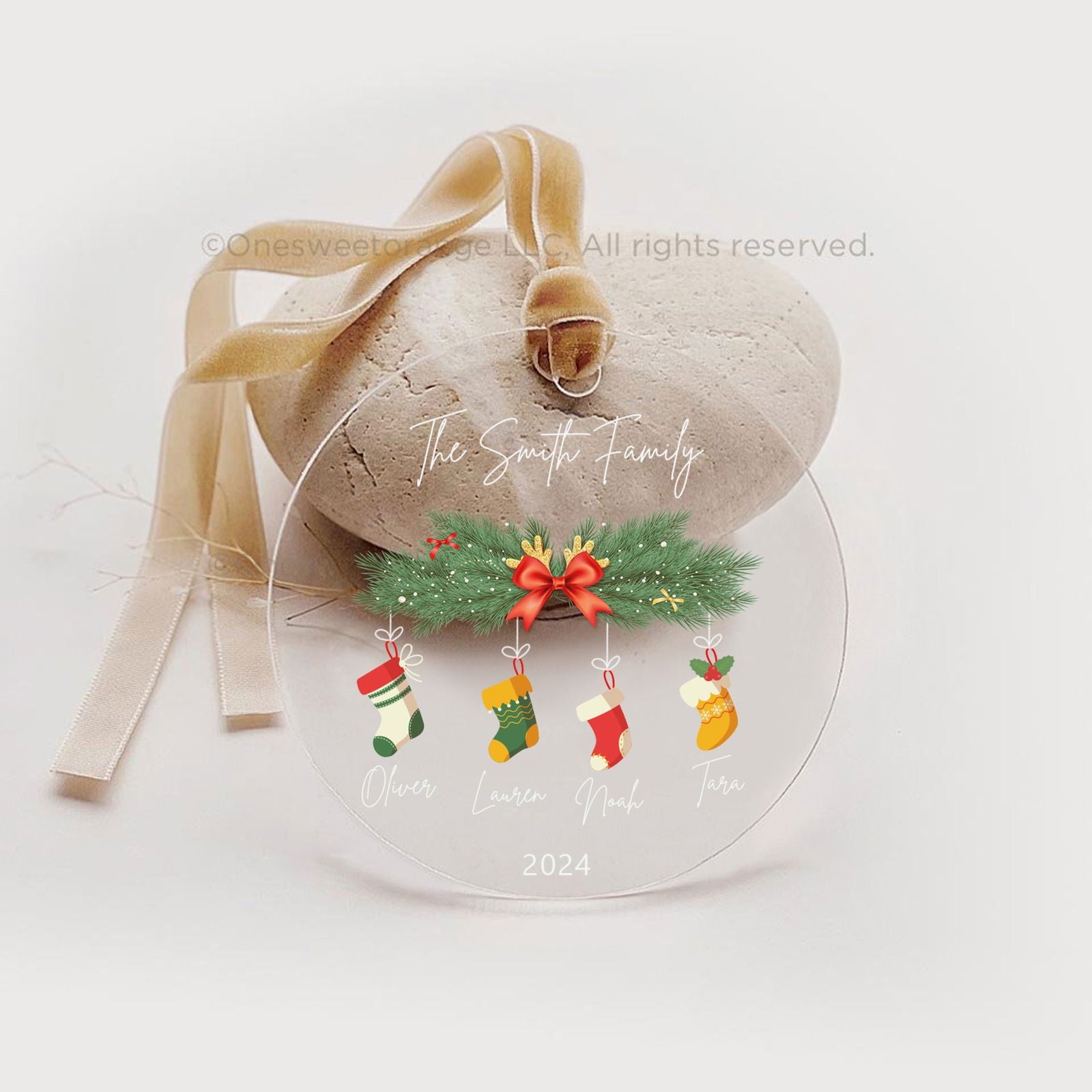 Personalized Family Christmas Ornament 2024 – Custom Family & Pet Ornament AV03-10 - 19Gifts