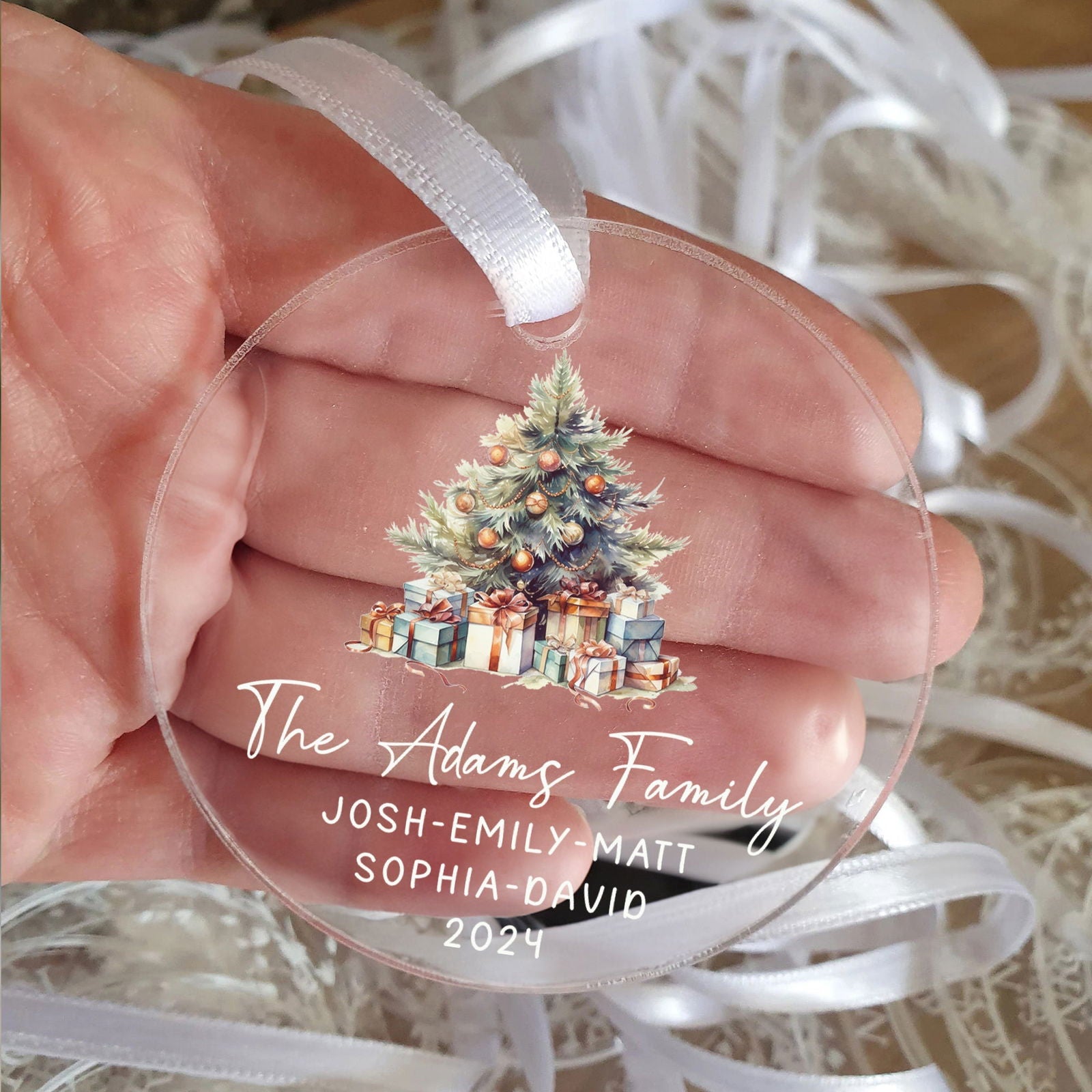Personalized Family Christmas Ornament 2024 – Custom Family & Pet Ornament AV03-11 - 19Gifts