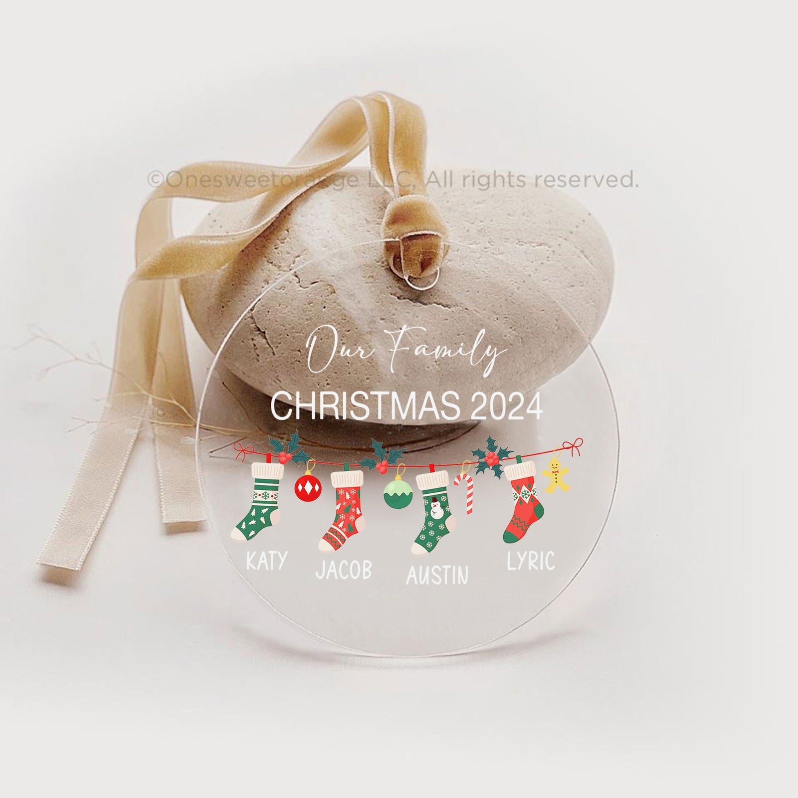 Personalized Family Christmas Ornament 2024 – Custom Family & Pet Ornament AV03-12 - 19Gifts