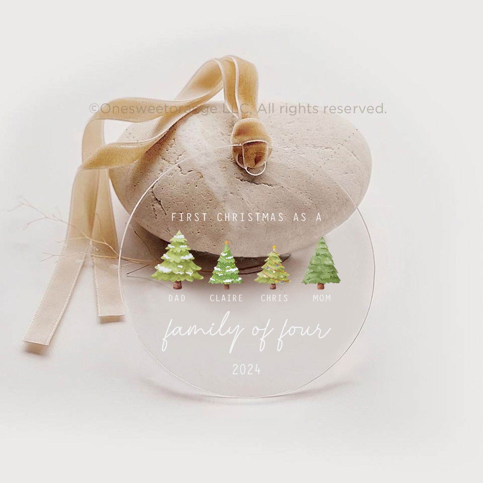Personalized Family Ornament with Christmas tree, Custom Xmas Tree Ornament AV03-15 - 19Gifts