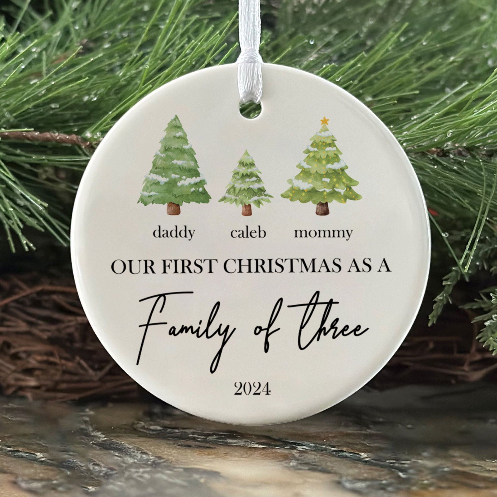 Personalized Family Ornament with Christmas tree, Custom Xmas Tree Ornament CX01-22 - 19Gifts