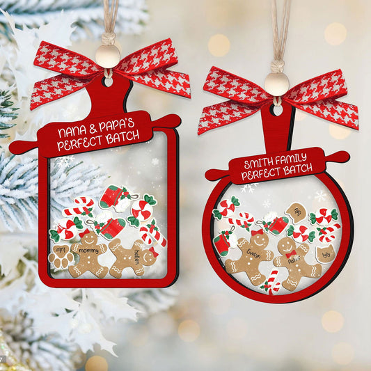 Personalized Gingerbread Family Ornament 2024, 4D Customized Shaked Ornament CF82 - 19Gifts