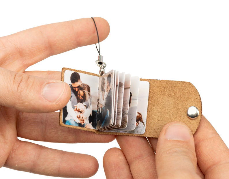 Personalized Mini Photo Album Keychain, Christmas Gift 2024, AK03 - 19Gifts