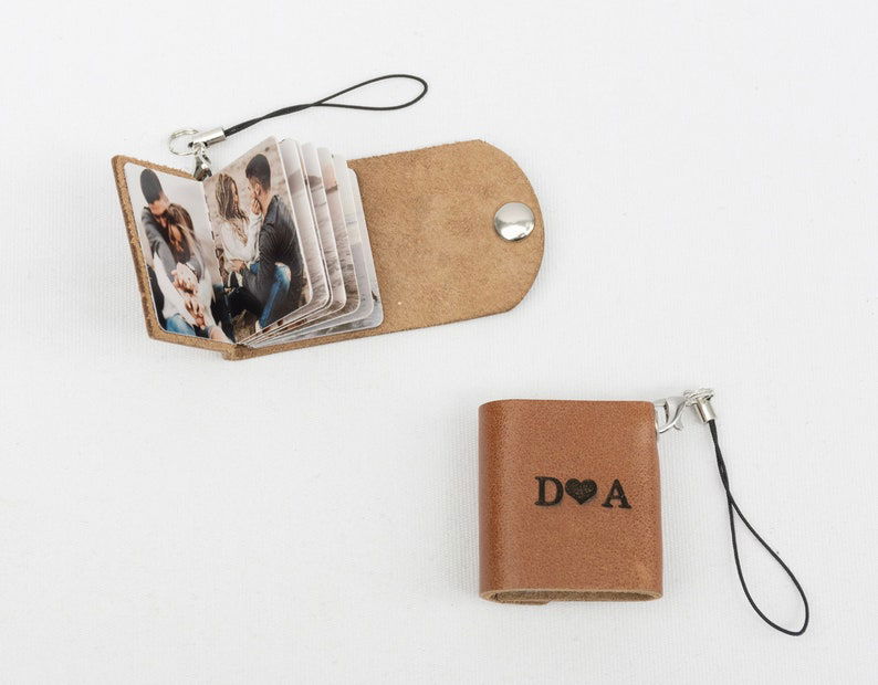 Personalized Mini Photo Album Keychain, Christmas Gift 2024, AK03 - 19Gifts