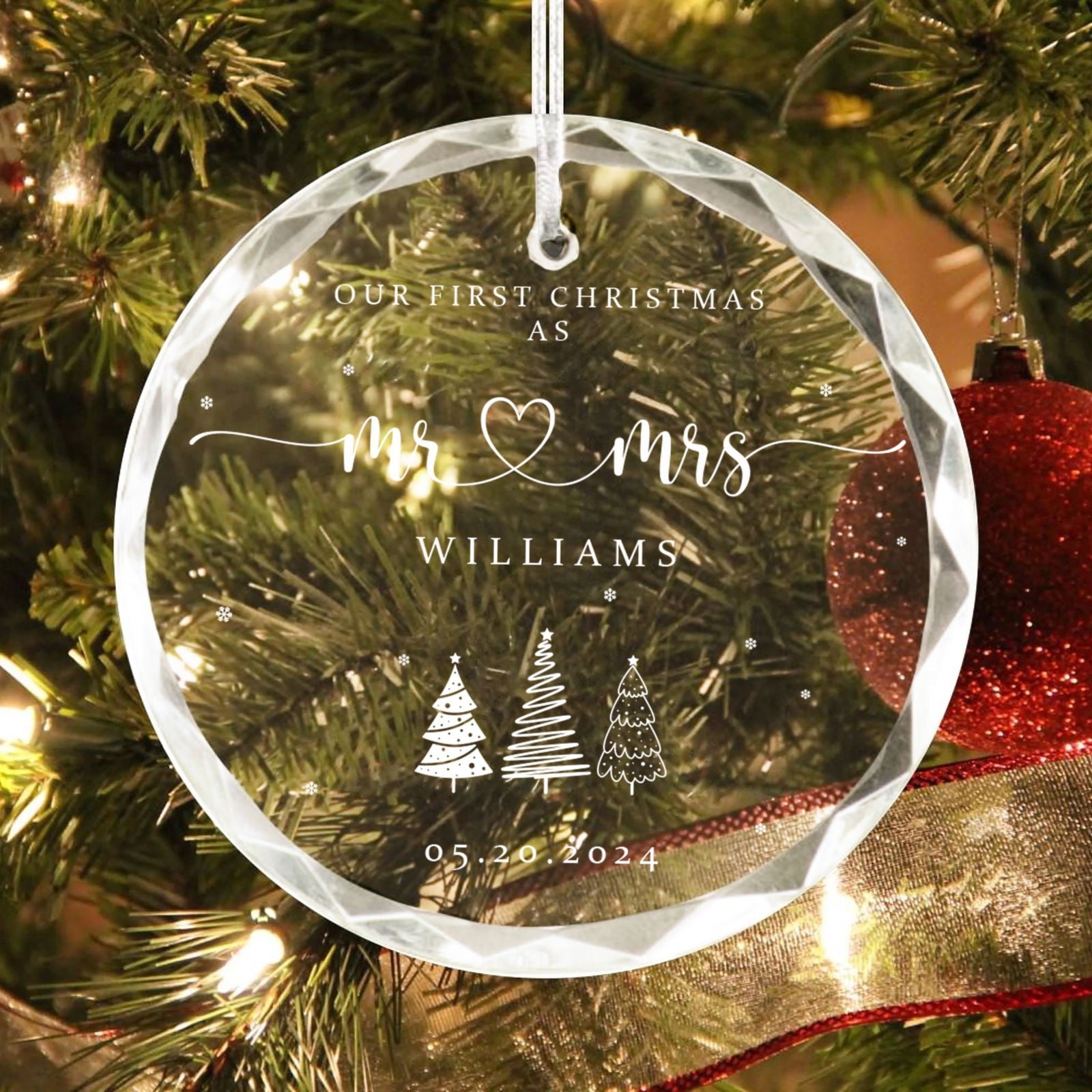 Personalized Mr and Mrs Christmas Ornament, Mr and Mrs Ornament GX06-25 - 19Gifts