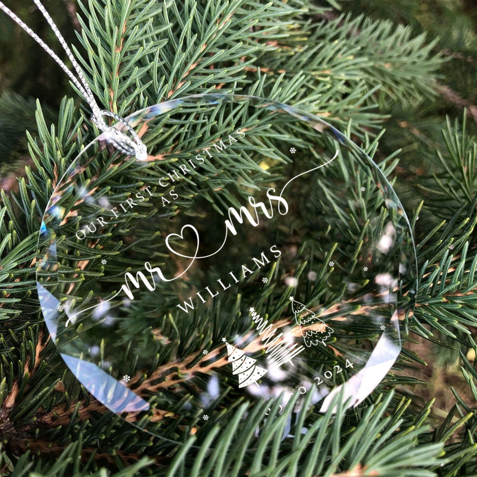 Personalized Mr and Mrs Christmas Ornament, Mr and Mrs Ornament GX06-25 - 19Gifts