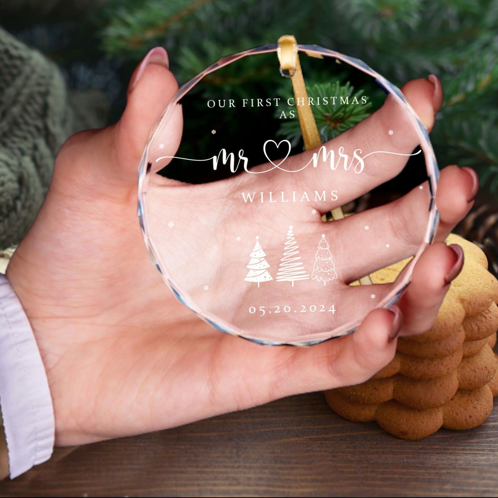 Personalized Mr and Mrs Christmas Ornament, Mr and Mrs Ornament GX06-25 - 19Gifts